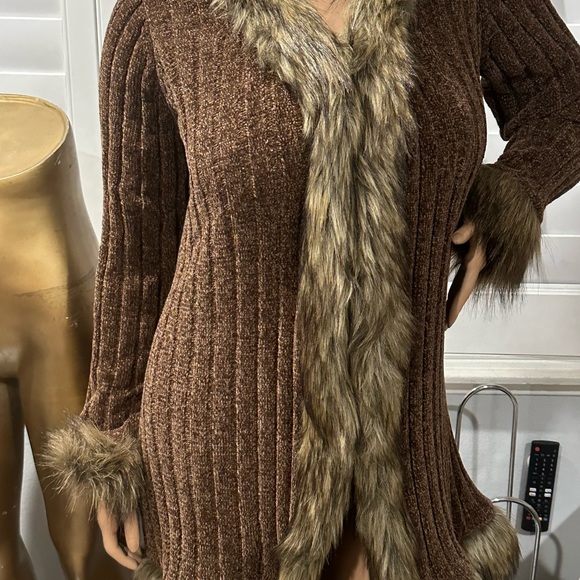 Furry foe long cardigan-brown sz xtra small - Picture 2 of 8